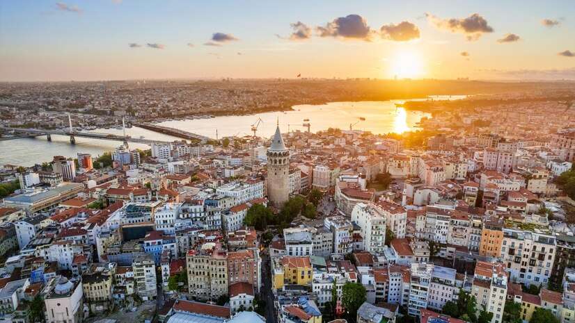  Стамбул – в Европу или в Азию?